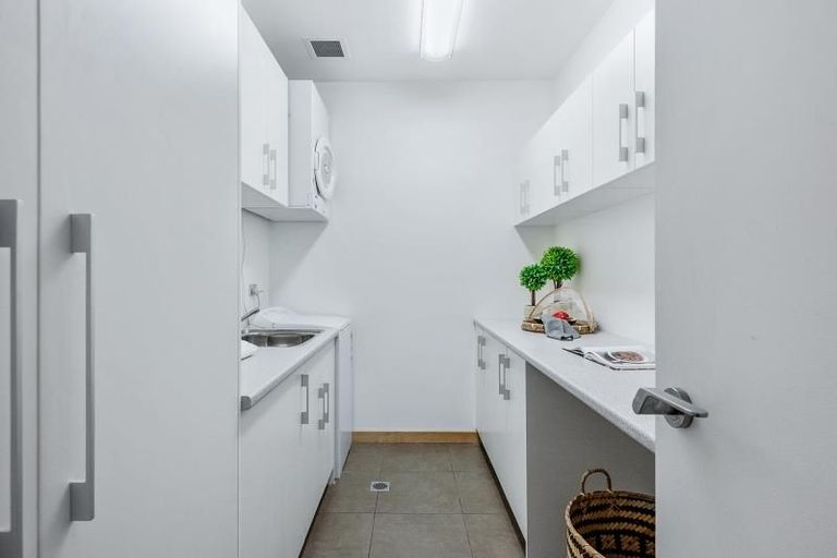 Photo of property in Urbis Apartments, 5/5 Raroa Road, Hutt Central, Lower Hutt, 5010