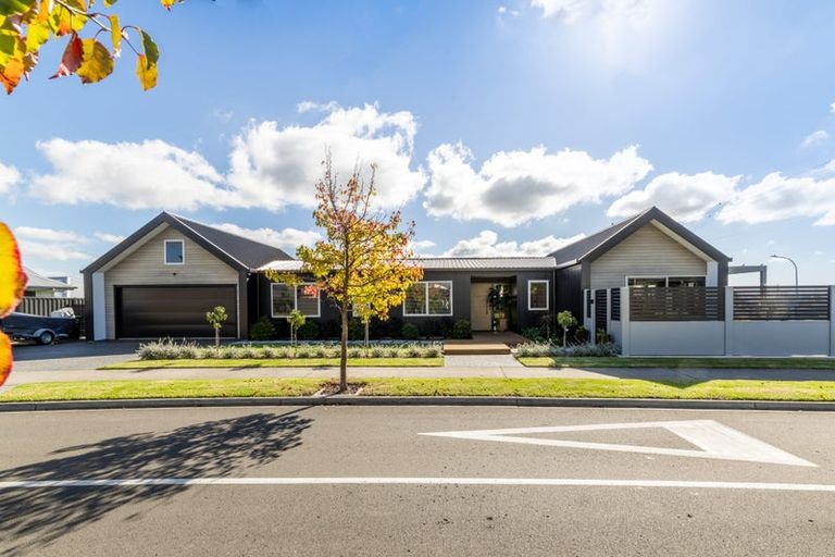 Photo of property in 143 Arataki Road, Havelock North, 4130