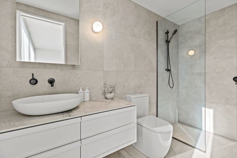 Photo of property in 2/22 Clissold Street, Merivale, Christchurch, 8014