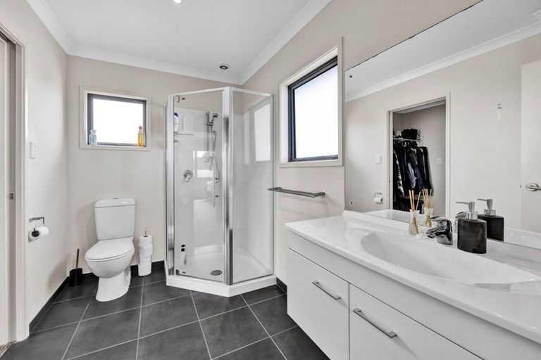 Photo of property in 17 Ponderosa Place, Opunake, 4616