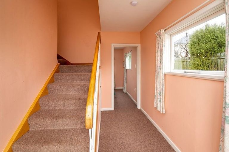 Photo of property in 2 Kelso Street, Roxburgh, 9500