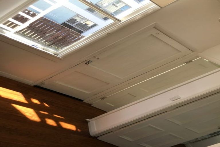 Photo of property in 61-61a Brougham Street, Mount Victoria, Wellington, 6011