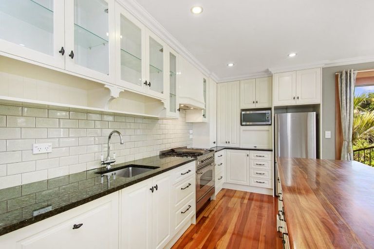 Photo of property in 7 Christopher Way, Paparangi, Wellington, 6037