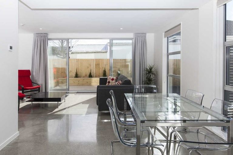 Photo of property in 32 Dickens Street, Addington, Christchurch, 8024