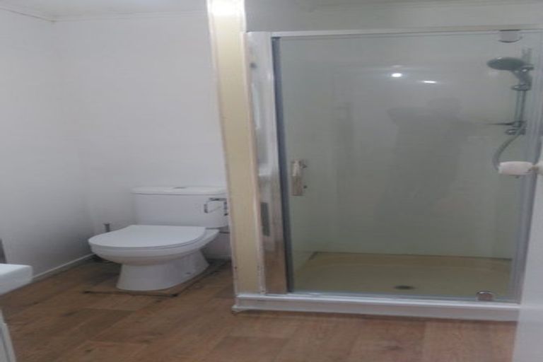 Photo of property in 42 Kamahi Street, Stokes Valley, Lower Hutt, 5019