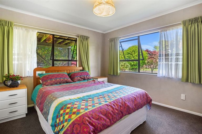 Photo of property in 11 Pohutukawa Drive, Athenree, Katikati, 3177