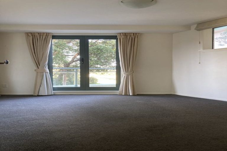 Photo of property in 8/80 Salamanca Road, Kelburn, Wellington, 6012