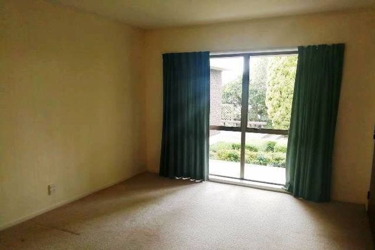 Photo of property in 14 Cattanach Street, St Andrews, Hamilton, 3200