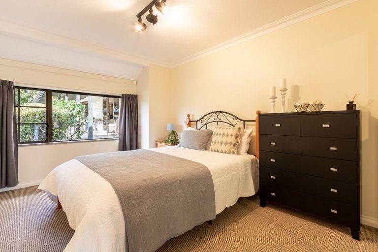 Photo of property in 114 Main Road South, Raumati Beach, Paraparaumu, 5032