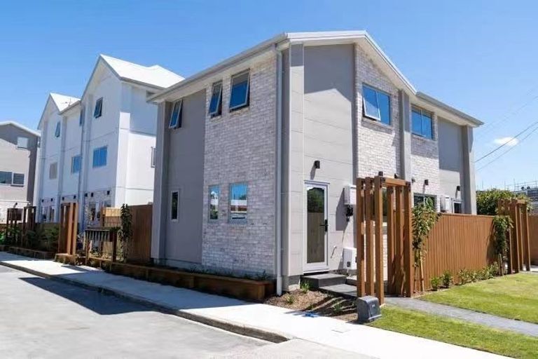 Photo of property in 4/11 Cressy Street, Waterloo, Lower Hutt, 5011