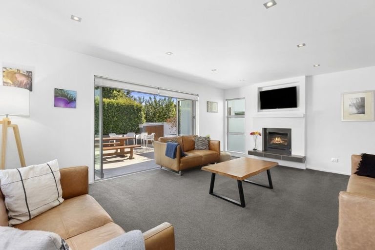 Photo of property in 15 Jessies Crescent, Wanaka, 9305