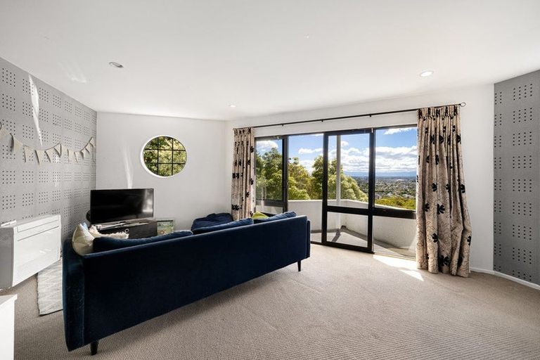 Photo of property in 37 Macmillan Avenue, Cashmere, Christchurch, 8022