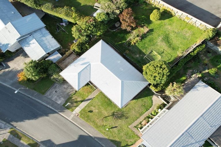 Photo of property in 3 Cleat Street, Whitby, Porirua, 5024