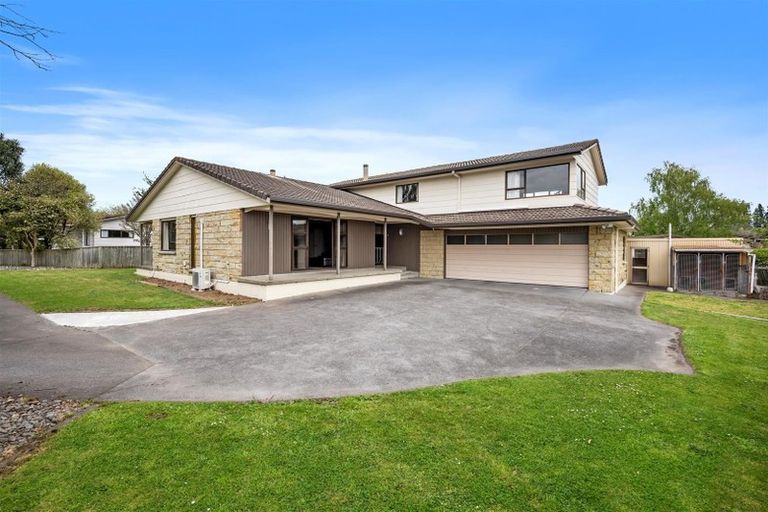 Photo of property in 17 Te Ana Place, Lynmore, Rotorua, 3010