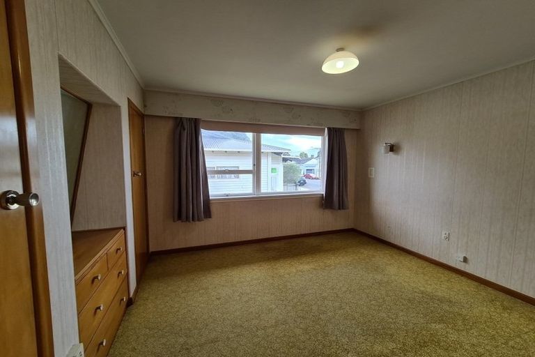Photo of property in 264 Courtenay Street, Strandon, New Plymouth, 4312