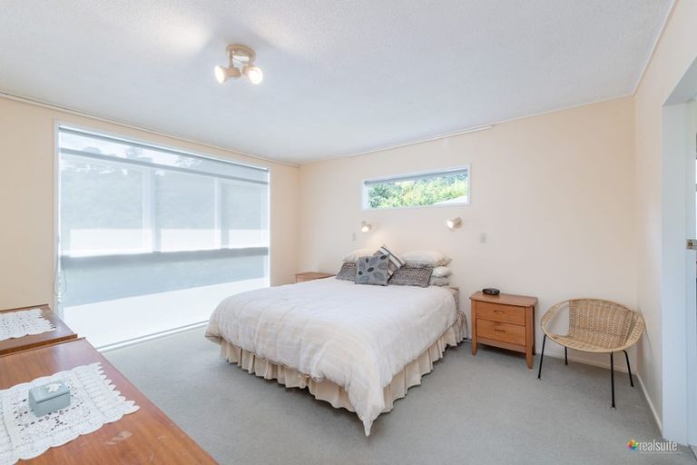 Photo of property in 58 Kamahi Street, Stokes Valley, Lower Hutt, 5019
