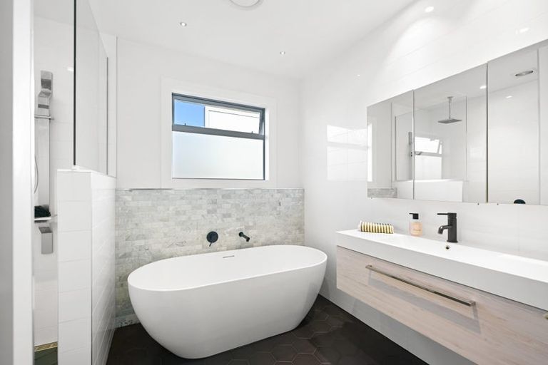 Photo of property in 900 River Road, Queenwood, Hamilton, 3210