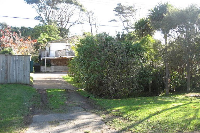Photo of property in 24 Dell Road, Raumati South, Paraparaumu, 5032