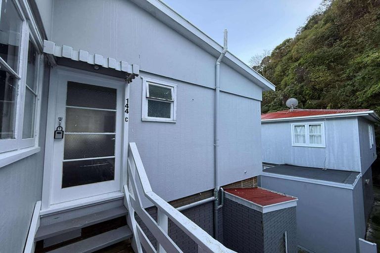 Photo of property in 142 Aro Street, Aro Valley, Wellington, 6021