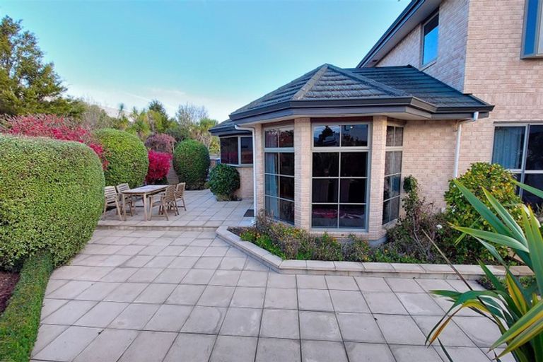 Photo of property in 27 Stableford Green, Burnside, Christchurch, 8053