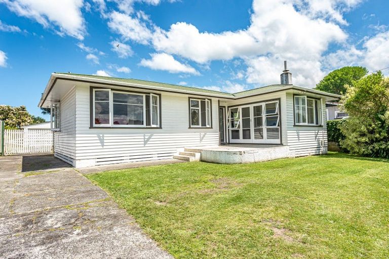 Photo of property in 21 Camellia Avenue, Aramoho, Whanganui, 4500