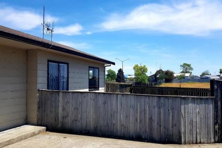 Photo of property in 337 Flaxmere Avenue, Flaxmere, Hastings, 4120