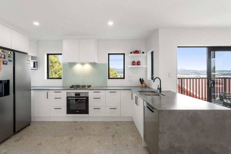 Photo of property in 2/16 James Laurie Street, Henderson, Auckland, 0612