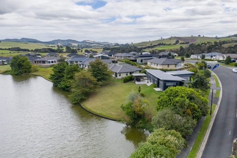 Photo of property in 3 Admiralty Drive, Haruru, 0204