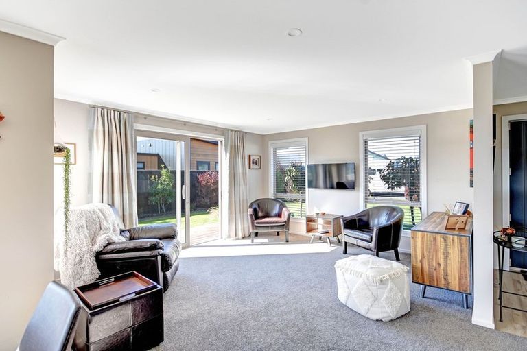 Photo of property in 3 Stratton Way, Mosgiel, 9024