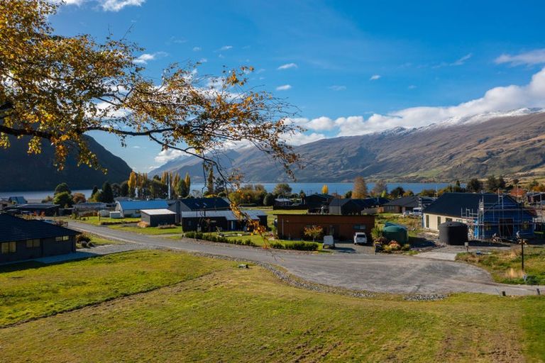 Photo of property in 14 Lakefield Close, Kingston, Athol, 9793