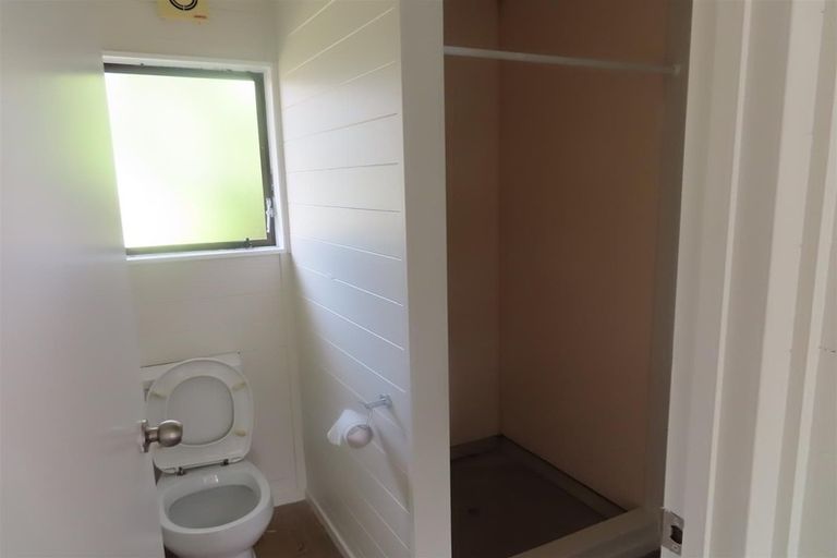 Photo of property in 187 Pigeon Mountain Road, Half Moon Bay, Auckland, 2012