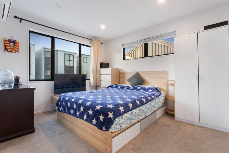 Photo of property in 14 Possum Lane, Hobsonville, Auckland, 0616