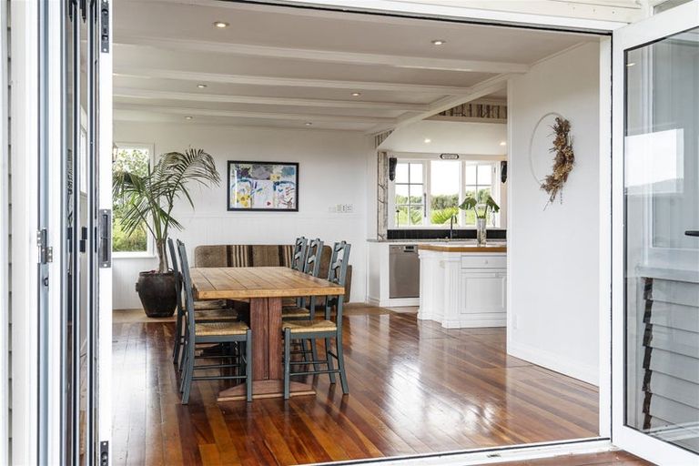 Photo of property in 207 Upper Pitone Road, Pitone, New Plymouth, 4374