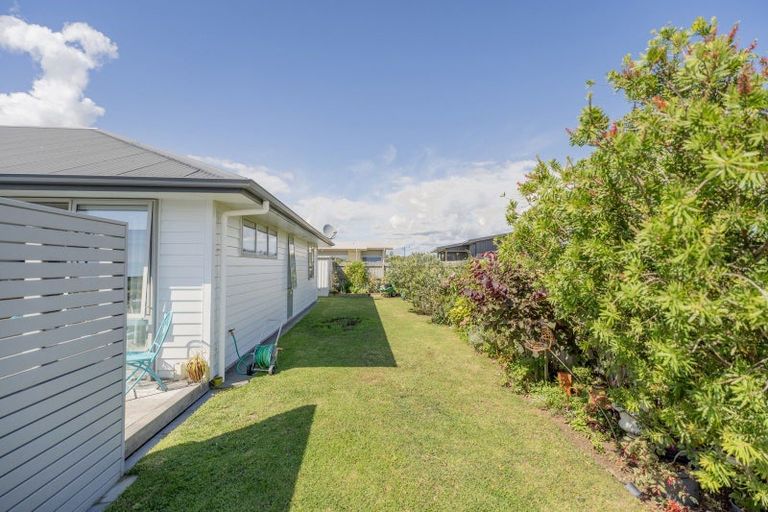 Photo of property in 105 Kupe Drive, Whitianga, 3510