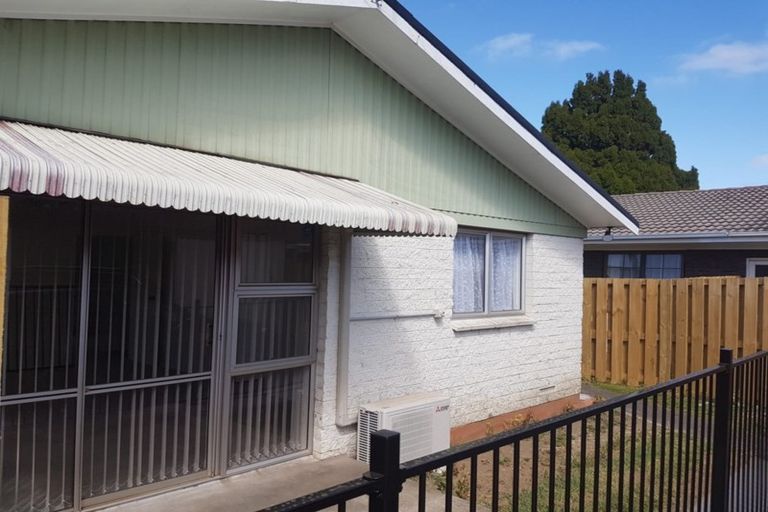 Photo of property in 1/58 Great South Road, Papakura, 2110