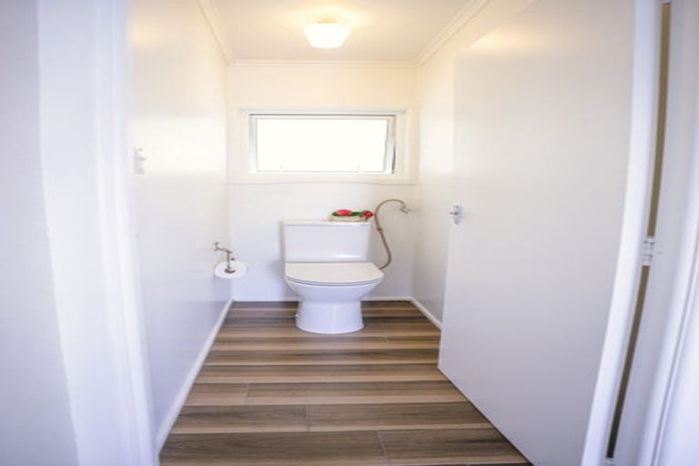 Photo of property in 1/7 Castleton Drive, Howick, Auckland, 2014