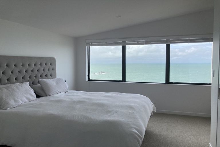 Photo of property in 4/52 High Street, Island Bay, Wellington, 6023