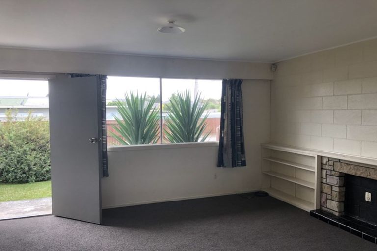 Photo of property in 2/76 Tawa Street, Melville, Hamilton, 3206