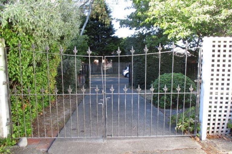 Photo of property in 12 Hooker Avenue, Bryndwr, Christchurch, 8053