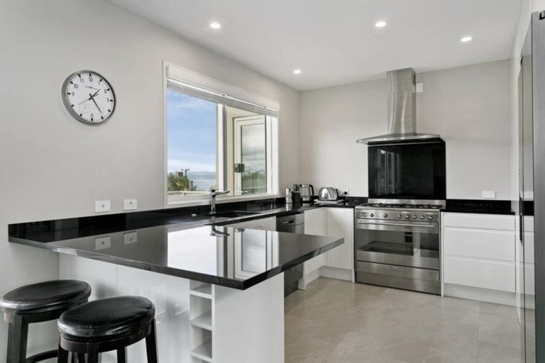 Photo of property in 3b Isobel Street, Acacia Bay, Taupo, 3330