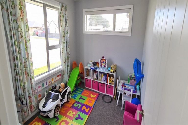 Photo of property in 8 Keating Street, Kaiapoi, 7630