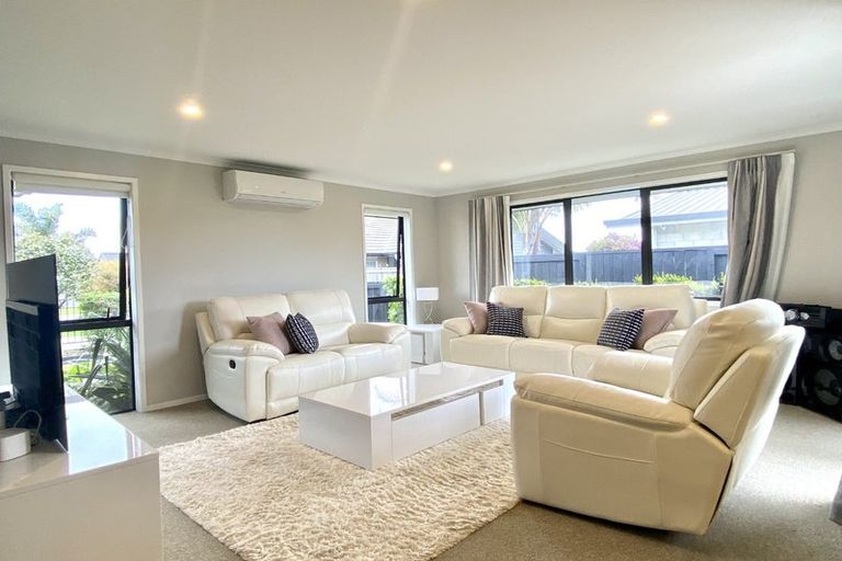 Photo of property in 26 Cupples Street, Papamoa Beach, Papamoa, 3118