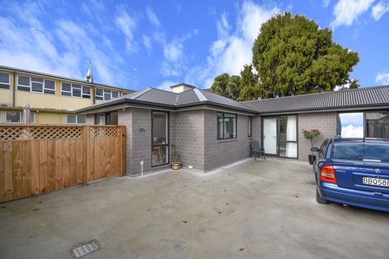 Photo of property in 17c Church Street, Mosgiel, 9024