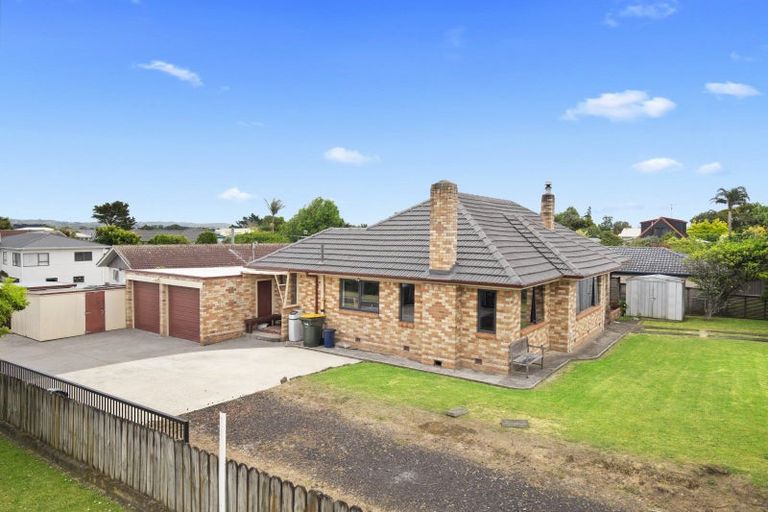 Photo of property in 22 Warriston Avenue, Waiuku, 2123