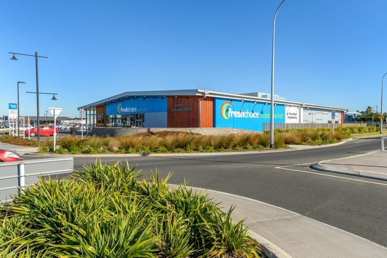 Photo of property in 333 Grenada Street, Papamoa Beach, Papamoa, 3118