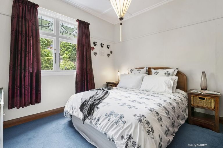 Photo of property in 33 Townsend Road, Miramar, Wellington, 6022