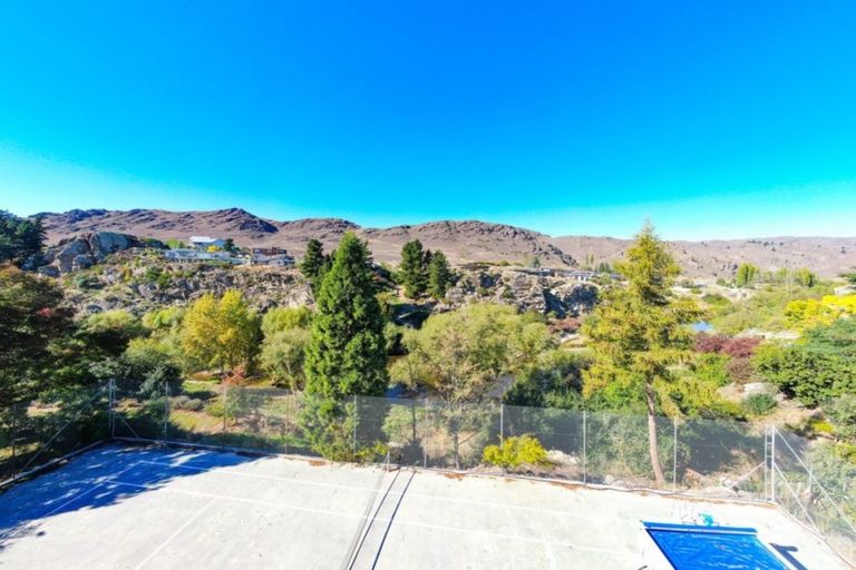 Photo of property in 12 Coulson Place, Alexandra, 9320