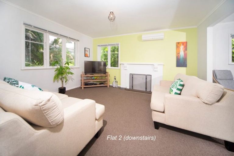 Photo of property in 180 Hinemoa Street, Birkenhead, Auckland, 0626