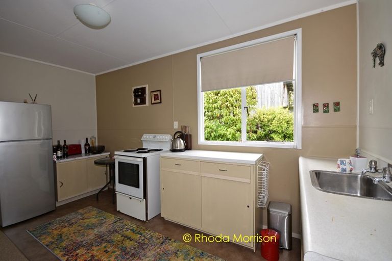 Photo of property in 42 Sandy Beach Road, Tinopai, 0593