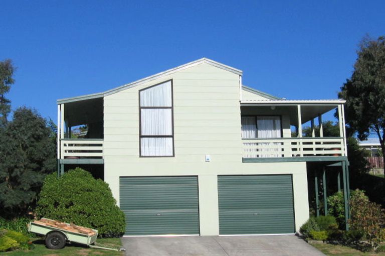 Photo of property in 169 Holborn Drive, Stokes Valley, Lower Hutt, 5019